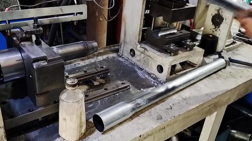 圆管扩口机与路灯支架镀锌管胀管设备的网络化应用