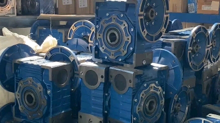 铸铁减速机与RV系列铁壳减速机现货供应解析